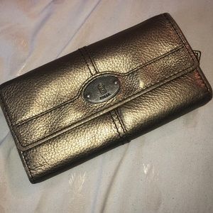 Fossil wallet
